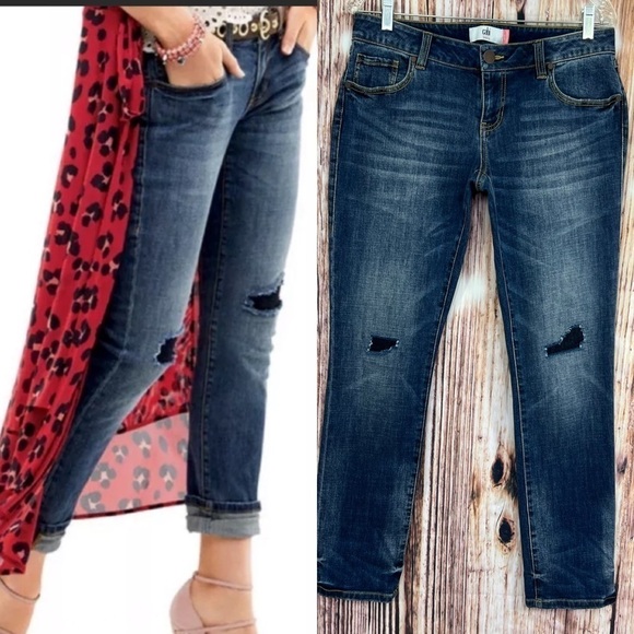 Cabi Slim Boyfriend Patch Knee Jeans Style 5695 NWOT Size 4 - Picture 1 of 14